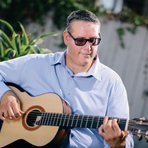 Alex Guillen - Classical Guitarist in La Jolla, California