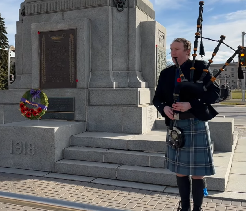 Gallery photo 2 of Alex Peden - Bagpiper