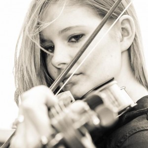 Alexandra Novkov - Violinist