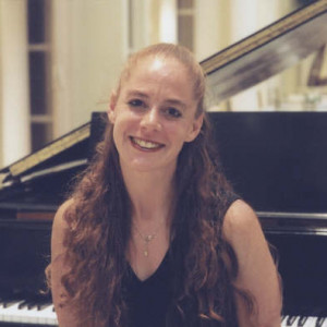 Alisa Gayle-Deutsch - Pianist in Toronto, Ontario