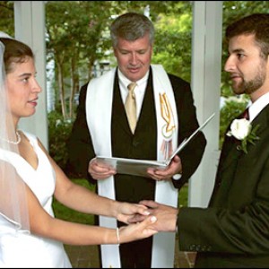 Bilingual Wedding Officiant-VA/MD/DC - Wedding Officiant in Springfield, Virginia