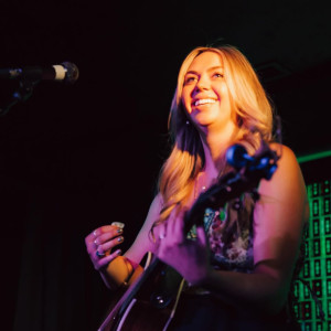 Alli Brown - Singing Guitarist in Salt Lake City, Utah