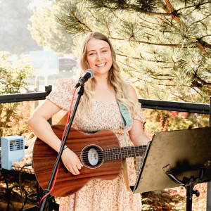 Ally - Singing Guitarist / Singer/Songwriter in Pullman, Washington