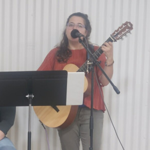 Amanda Wick - Singing Guitarist in Collinsville, Illinois