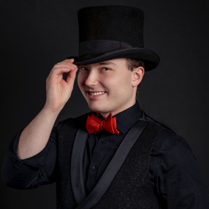 Amazing Eli - Magician / Strolling/Close-up Magician in Toledo, Ohio