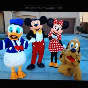 Amazing party characters costumes mascots