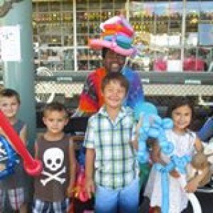 American Amusement Company - Balloon Twister / Children’s Party Magician in Bellevue, Washington