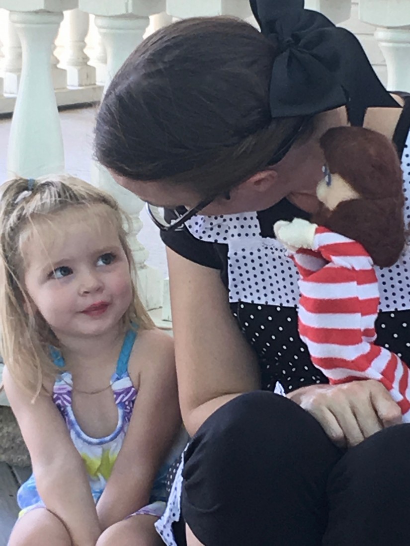 Hire American Puppet Theater Puppet Show in Des Moines, Iowa