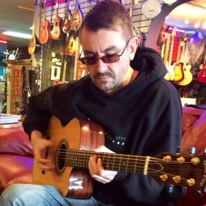 Andy Carhart - Singing Guitarist in Aurora, Colorado
