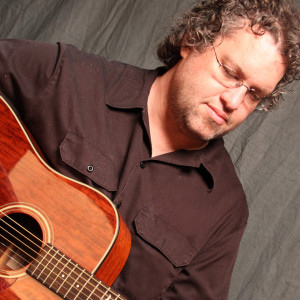 Andy McClure - Singing Guitarist in Minneapolis, Minnesota