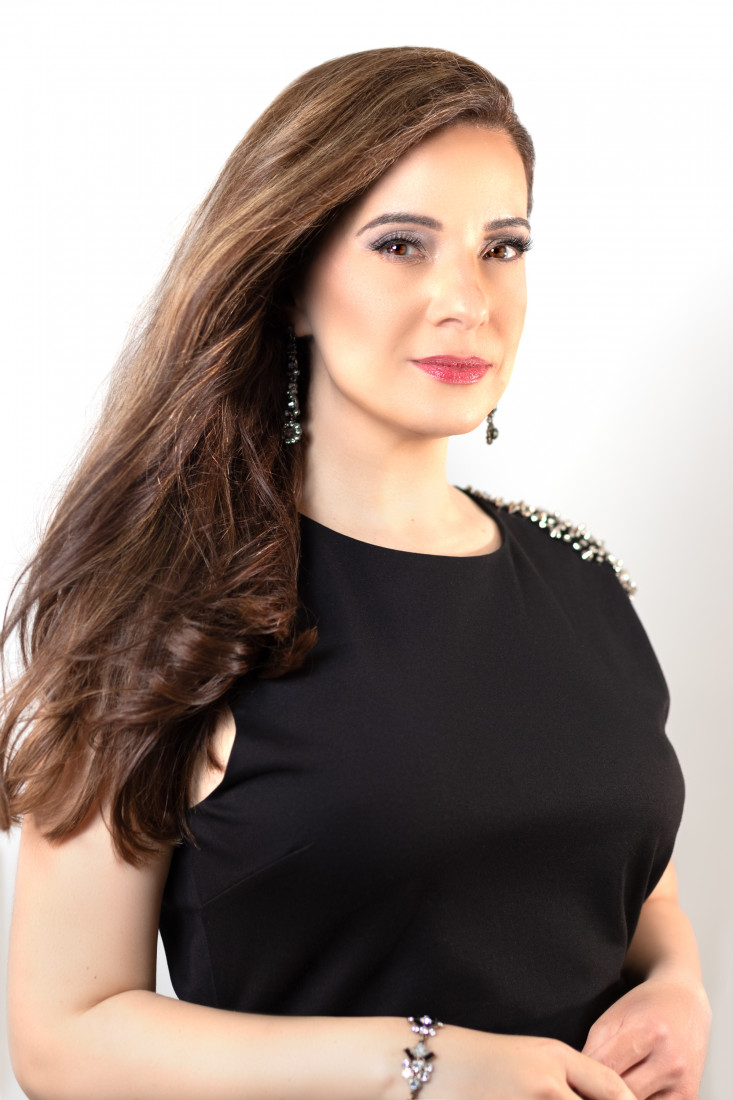 Hire Angelica Di Castro - Pop Singer in Toronto, Ontario