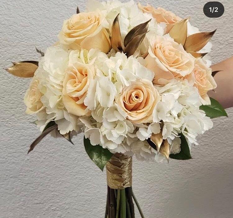 Hire Angie's Flowers Event Florist in Dallas, Texas