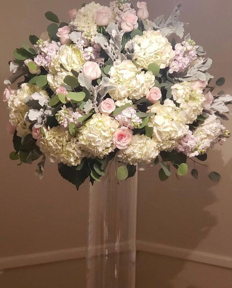 Hire Angie's Flowers Event Florist in Dallas, Texas