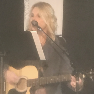 Annie Coffin - Singing Guitarist / Wedding Musicians in Knoxville, Tennessee