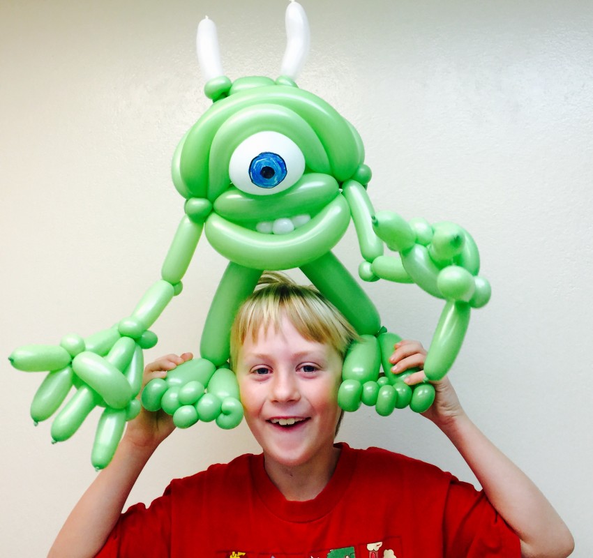 Gallery photo 1 of Balloon Twisting Entertainment by Tobi McJunkin