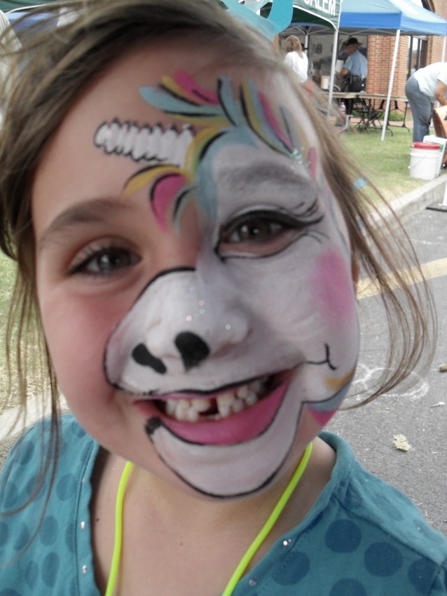 Hire Artistic Innovations Face Painter in Roanoke, Virginia