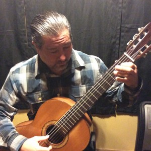 Arturo Guevara Finger Picking Guitarist