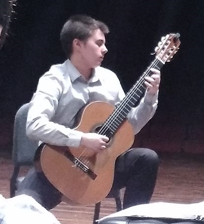 Gallery photo 1 of Asher Nalley-Classical Guitarist