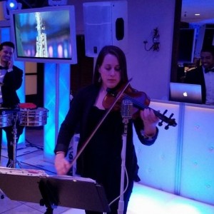 Ashley Re - Violinist / Wedding Entertainment in Sayville, New York