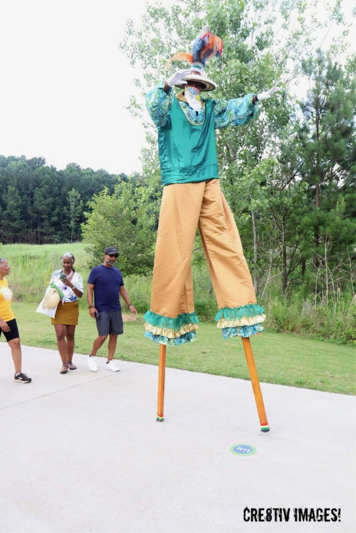 Gallery photo 1 of Atlanta Stilt Dancing