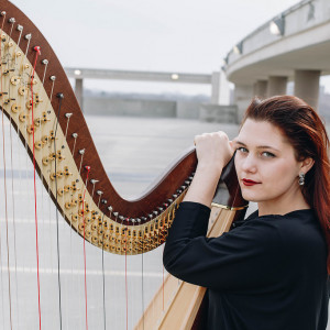 Autumn Selover - Harpist