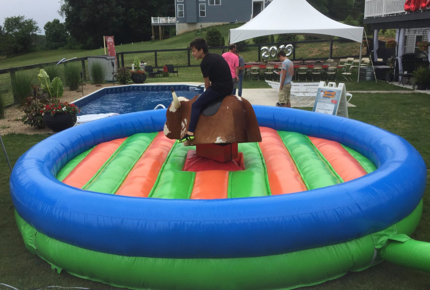 Hire Awesome Entertainment Party Rentals in Columbus, Ohio