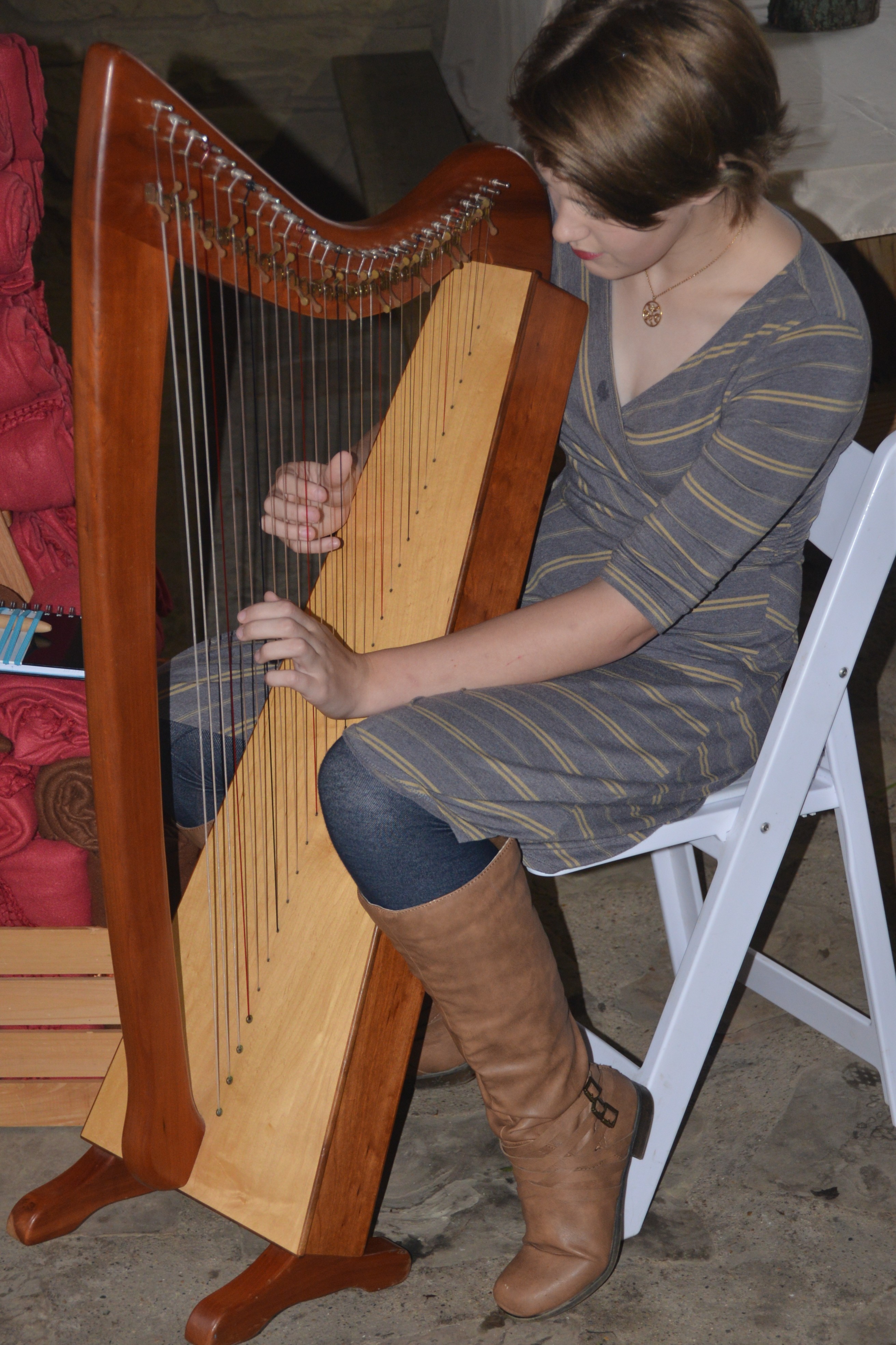 Hire Autumn's Harp Harpist in Indianapolis, Indiana