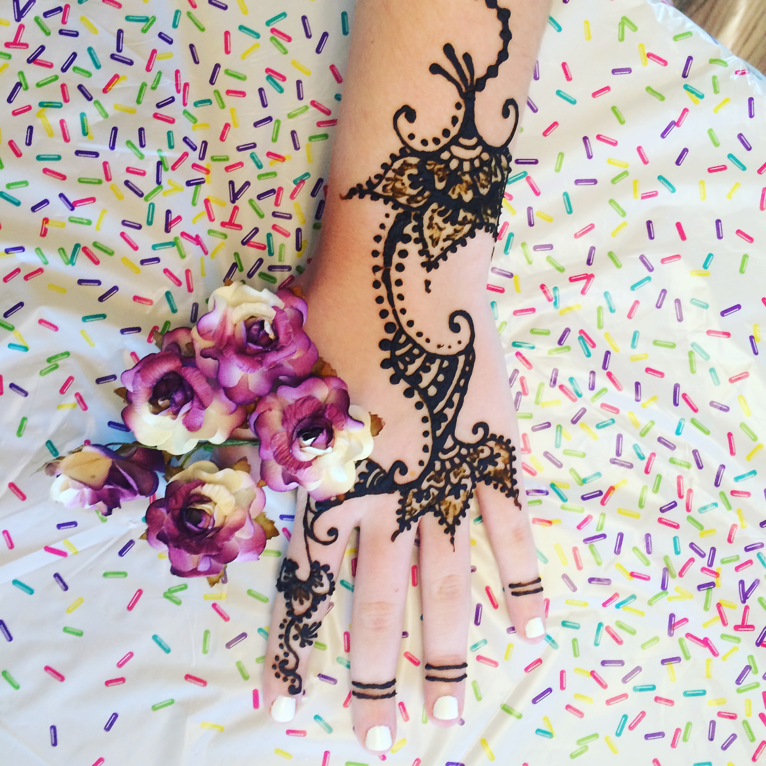 Hire Alhuda Henna Fashions Henna Tattoo Artist in