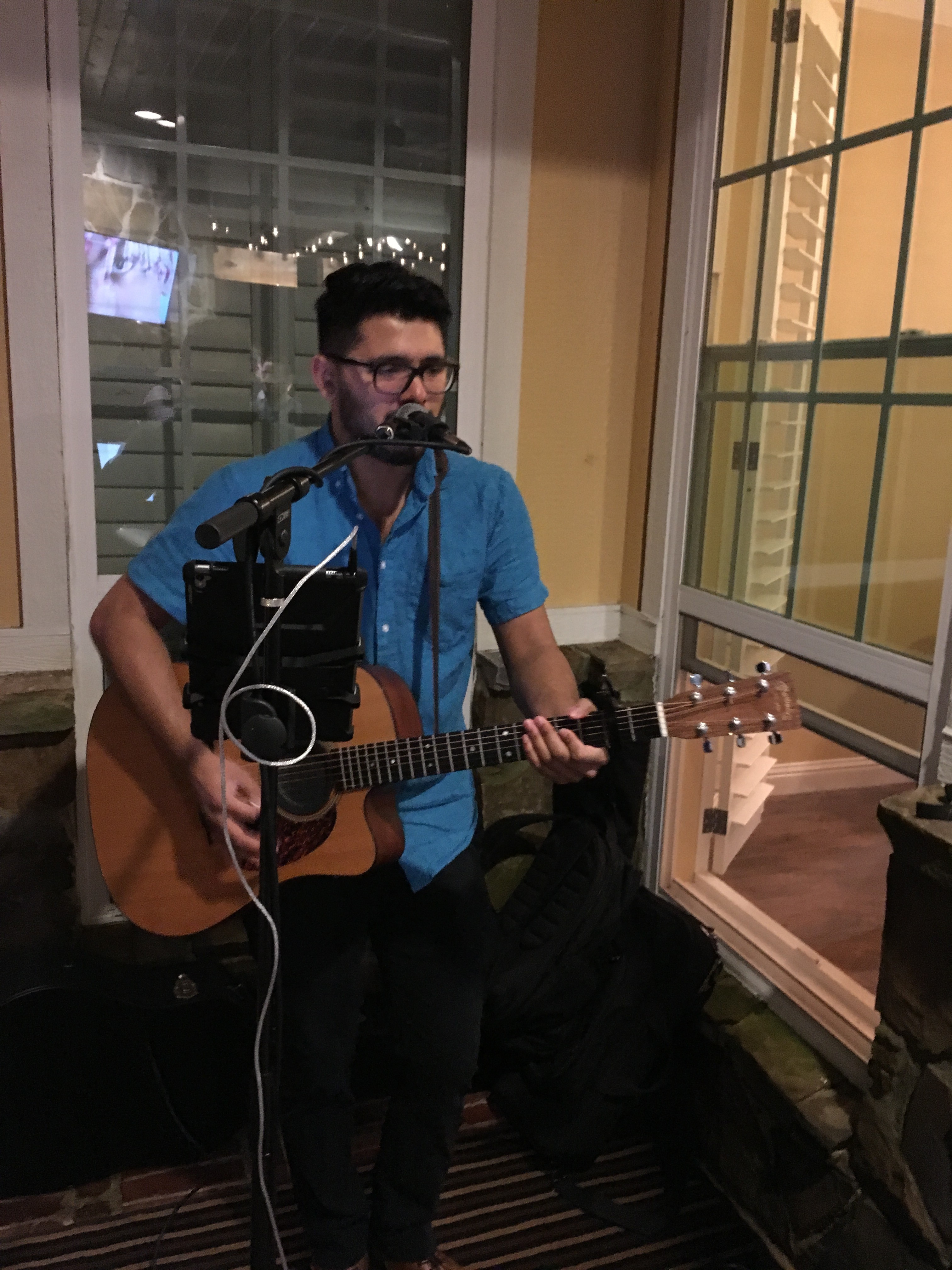 Hire Darian Hernandez - Singing Guitarist in Houston, Texas