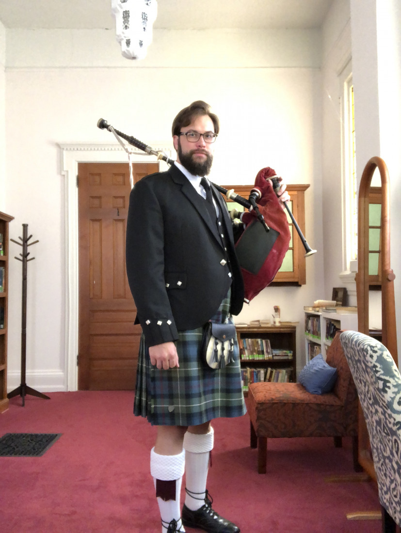 bagpipe player in lakeside ohio