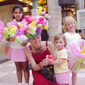 Balloon Art and Face Painting by Irina - Balloon Twister / Mime in Miami, Florida