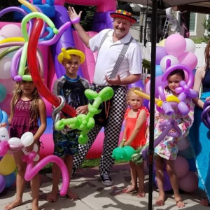 Balloon Man Shan - Balloon Twister / Outdoor Party Entertainment in Salt Lake City, Utah