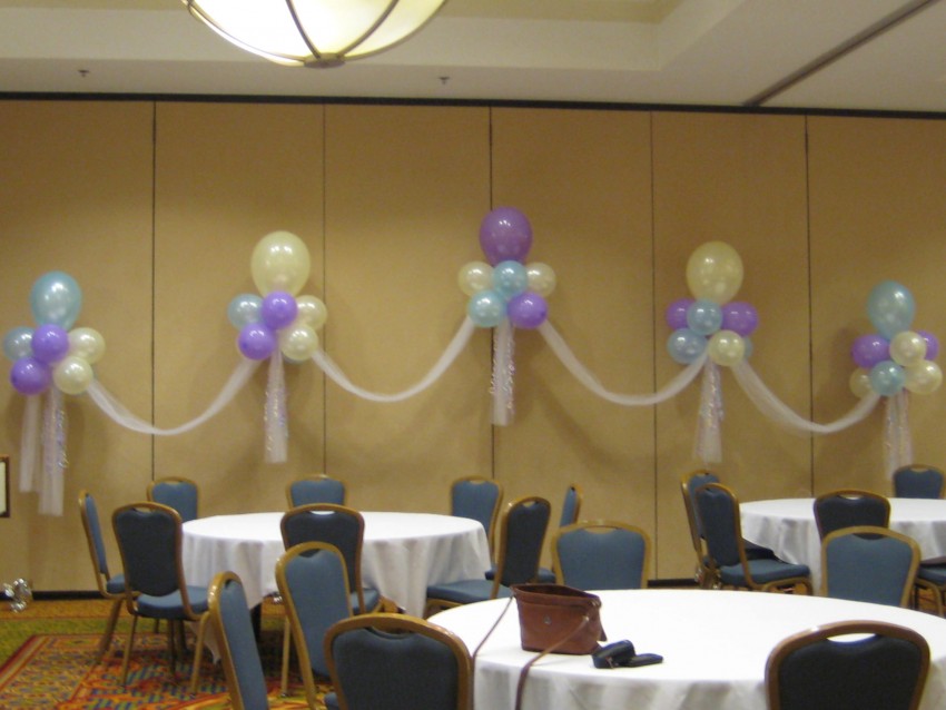 Hire Balloons Above Balloon Decor in Farmington, Connecticut
