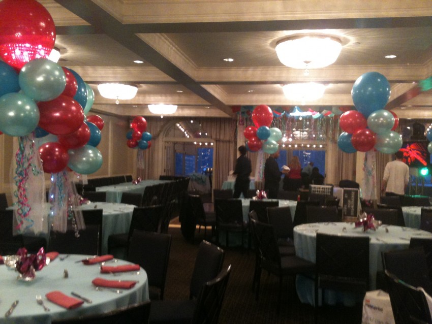 Hire Balloons Above Balloon Decor in Farmington, Connecticut