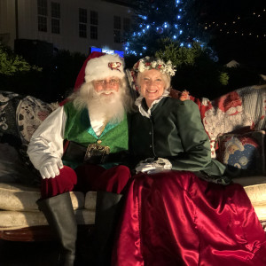 Bama and Kay Kringle Claus
