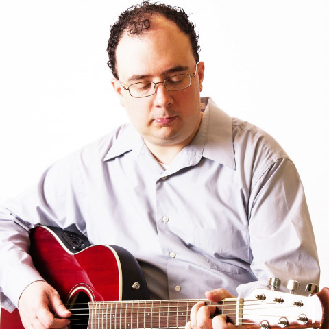 Hire Singer Guitarist/Freelance Musician - Singing Guitarist in East ...