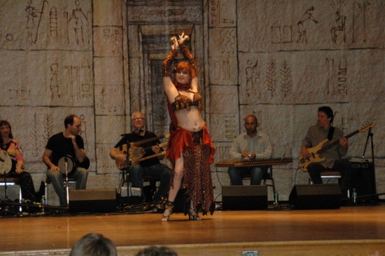 Gallery photo 1 of Belly Dance by Saroya
