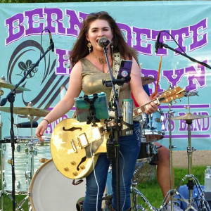 Bernadette Kathryn & Lonely Days Band - Country Band / Southern Rock Band in Detroit, Michigan