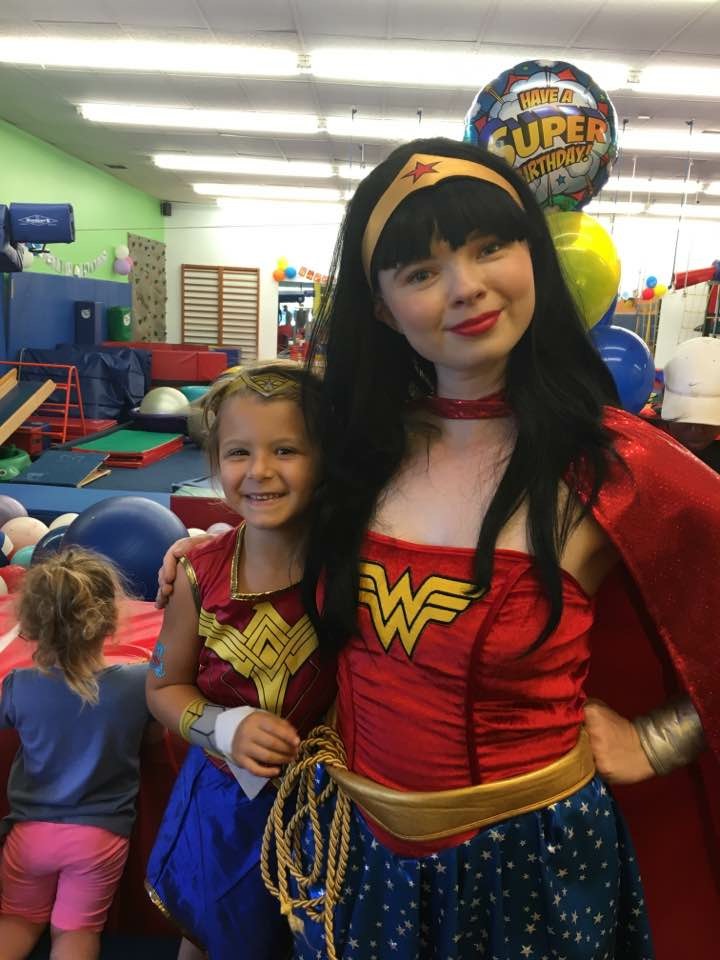 Hire Best Entertainment In Town Petting Zoo in Los Angeles, California