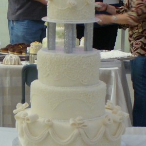 Betty's Cakes - Cake Decorator in Hollywood, Florida