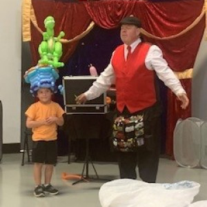 Balloonmasterz Entertainment Incorporated - Balloon Twister / Kids DJ in Madison, Alabama