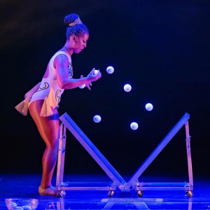 Bounce juggling act - Circus Entertainment in Las Vegas, Nevada