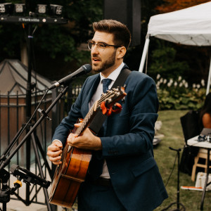 Brian Barber - Singing Guitarist / Wedding Musicians in Toronto, Ontario