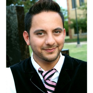 Brian González, tenor