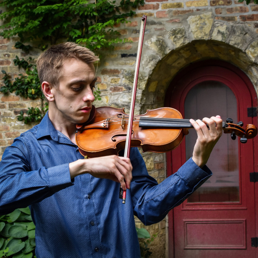 Hire Brian Ostrega, Violinist Violinist in Chicago, Illinois