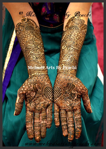 Gallery photo 1 of Bridal and Arabic Henna artist