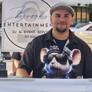 Brooks Entertainment - Mobile DJ / Outdoor Party Entertainment in Grand Forks, North Dakota