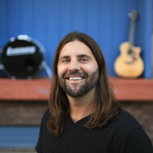 Bruce Day - Singing Guitarist in Altoona, Iowa