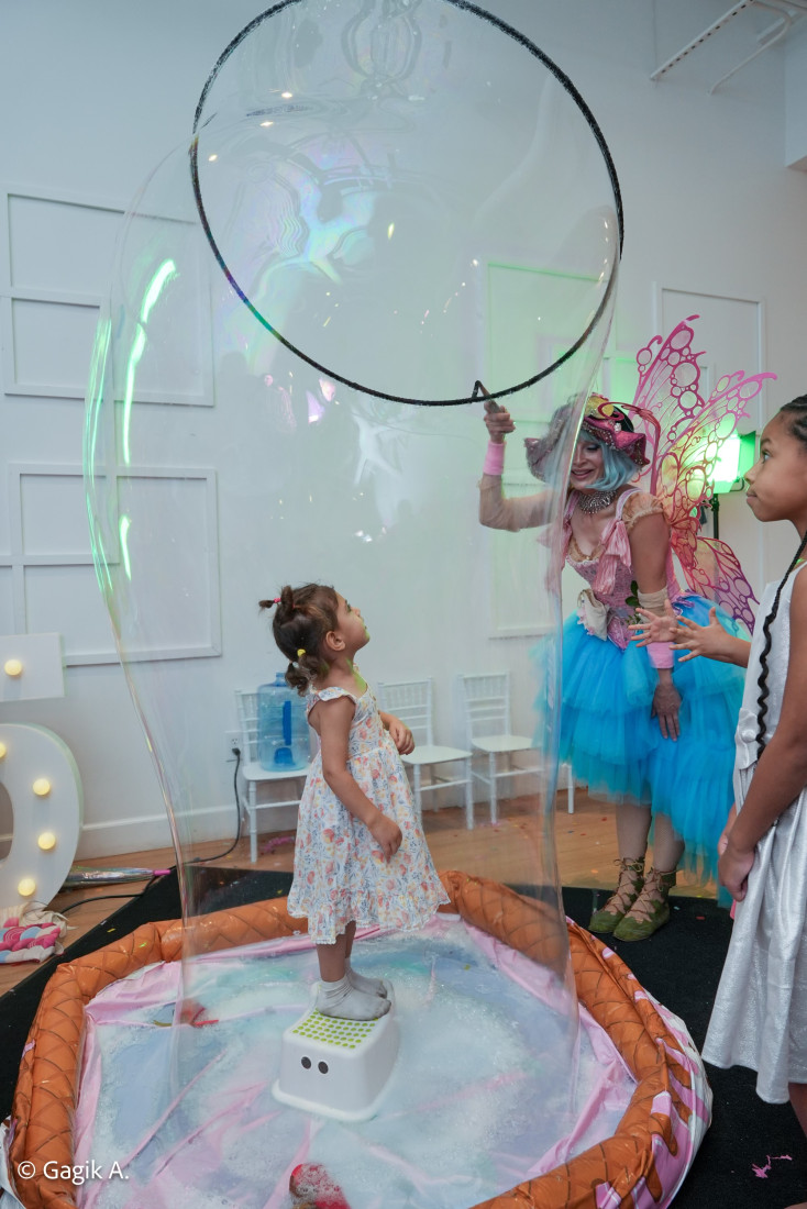 Gallery photo 1 of Bubble Party