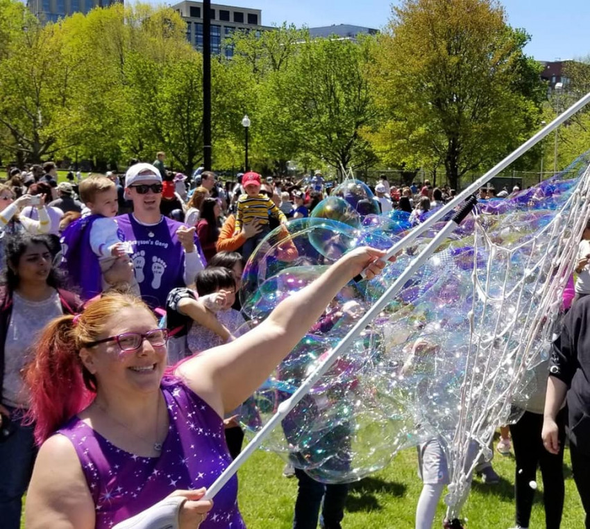 Hire Bubbles McGee Bubble Entertainment in Boston, Massachusetts